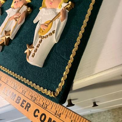 Lot 45 Awesome vintage wall plaque
