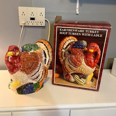 Lot 48 Turkey Soup Tureen