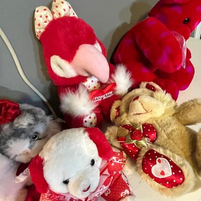 Lot 50 Valentines Plushies II