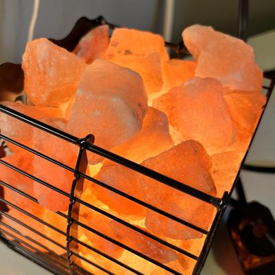 Lot 68 Salt lamp