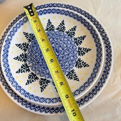 18 Piece Boleslawiec Polish Pottery Lot - Winter Design