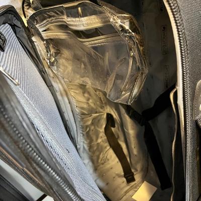 Lot 88 Luggage set II