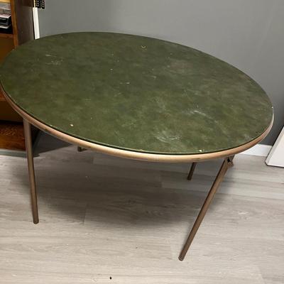 Lot 91 Samsonite Round card table