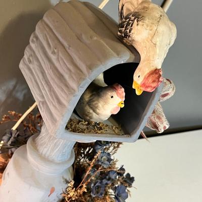 Lot 93 Farm Decor