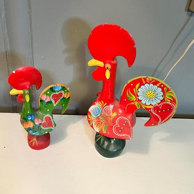 Lot 100 South American Chicken set