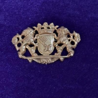Vintage Miriam Haskell Lion Crest Brooch