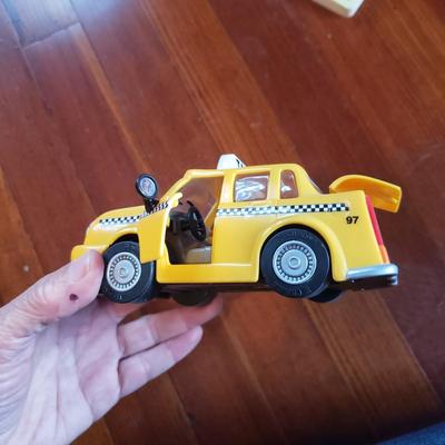 Chevron Cars, Green Toys and More! (B2-KD)