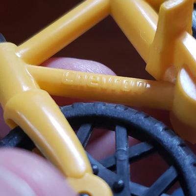 Chevron Cars, Green Toys and More! (B2-KD)