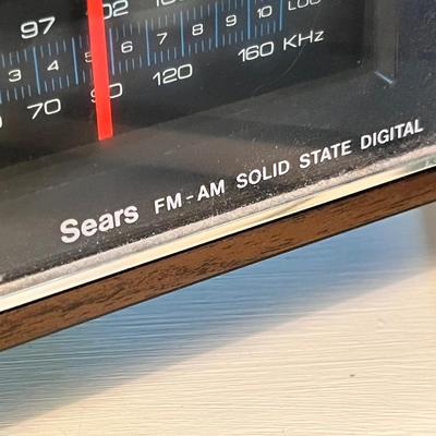 Lot 111 Vintage electronics