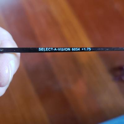 Eye-Bobs Reading Glasses/Sunglasses and More (B2-KD)