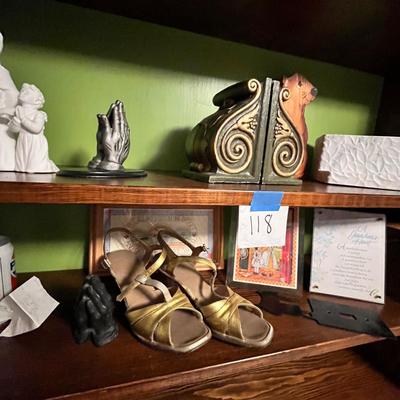 Lot 118 Decor