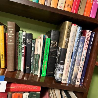 Lot 119 3 shelves of books