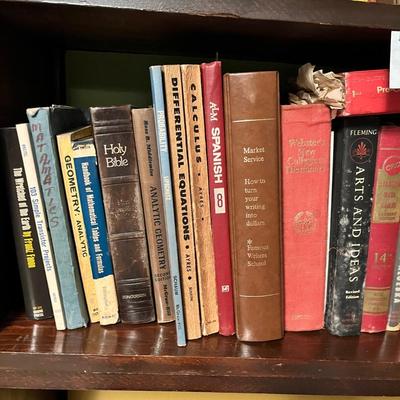 Lot 119 3 shelves of books