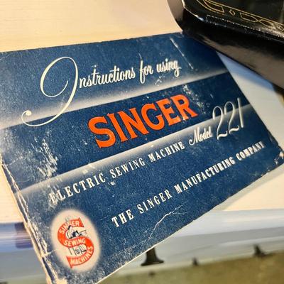 Lot 122 Singer Featherweight sewing machine