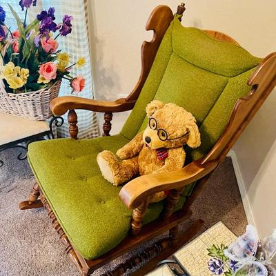 Green Rocker Lot