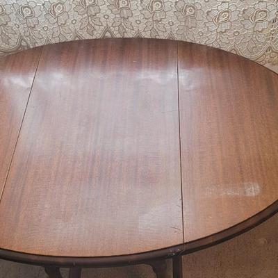 Drop leaf side table 1402