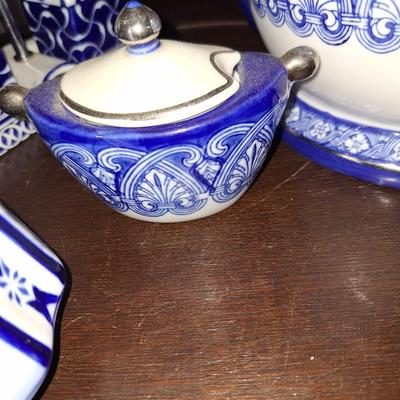 Teapot with sugar & Creamer