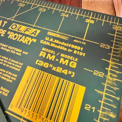 Lot 132 Sewing items