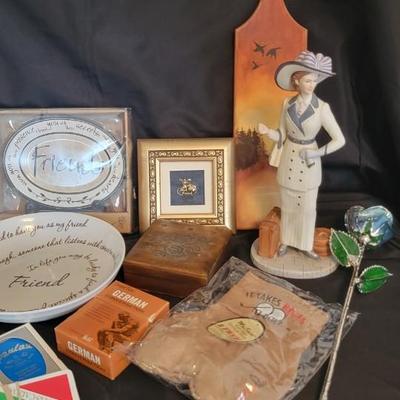 HI figurine, Friends collectibles, misc