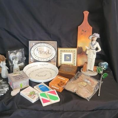 HI figurine, Friends collectibles, misc