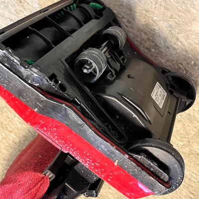 Lot 137 Hoover vac