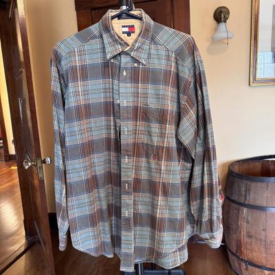 Abercrombie & Fitch, Eddie Bauer, and Other Men’s Flannels - Size Large (B3-DZ)