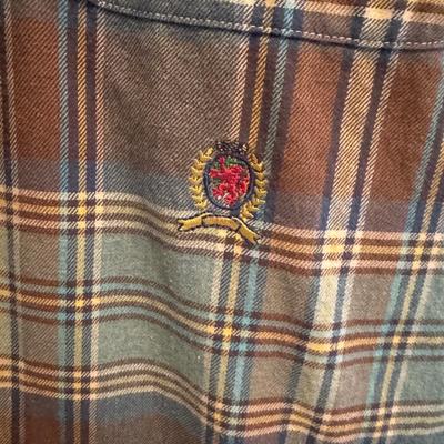 Abercrombie & Fitch, Eddie Bauer, and Other Men’s Flannels - Size Large (B3-DZ)