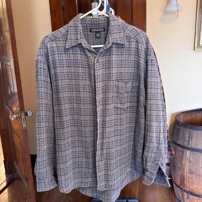 Abercrombie & Fitch, Eddie Bauer, and Other Men’s Flannels - Size Large (B3-DZ)
