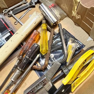 Lot 135 Tools & other