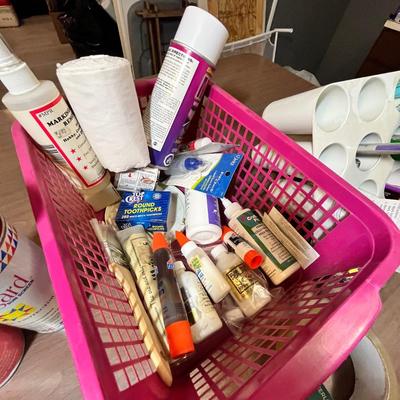 Lot 149 tub of supplies