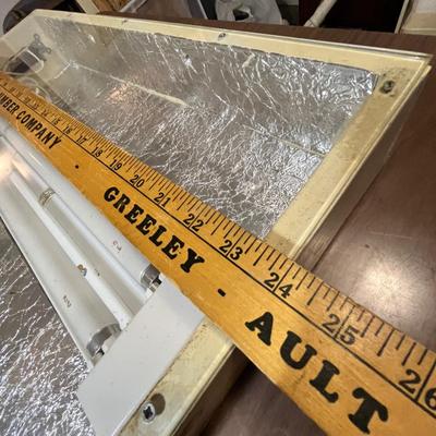 Lot 150 Light boxes