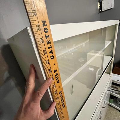 Lot 156 Metal Hutch
