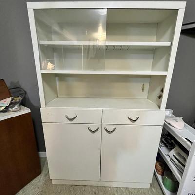Lot 156 Metal Hutch