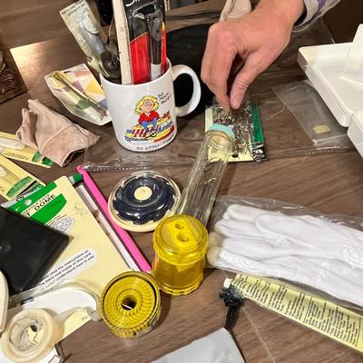 Lot 159 Office supplies