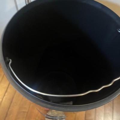 Two Stainless Steel Garbage Bins, incl. Simple Human (K-MG)