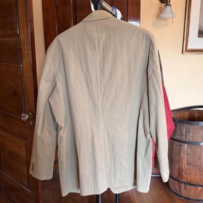 Size L Men’s Coats + Vests by Brooks Brothers, Banana Republic, & More (B3-DZ)