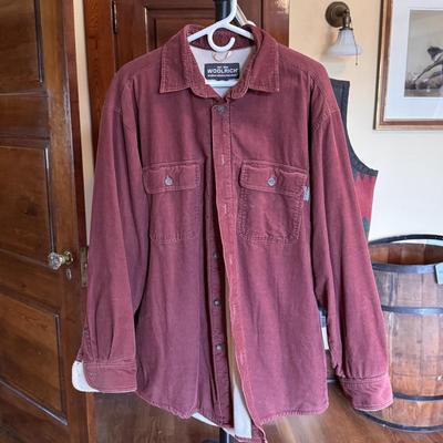 Size L Men’s Coats + Vests by Brooks Brothers, Banana Republic, & More (B3-DZ)