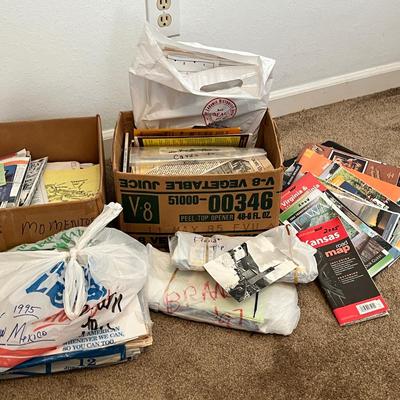 Lot 185 Travel brochures & other