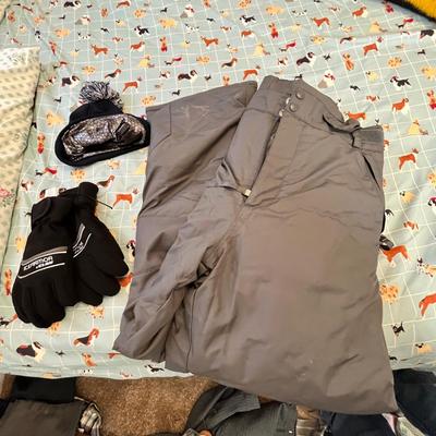 Lot 190 Ski apparel