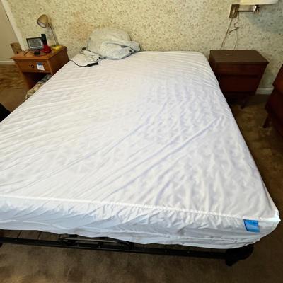 Lot 198 Adjustable Bed Queen