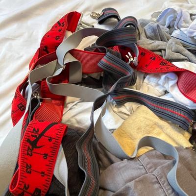 Lot 209 large lot of men's intimates