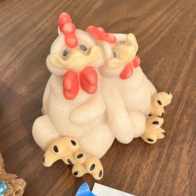 Lot 217 Animal couples decor