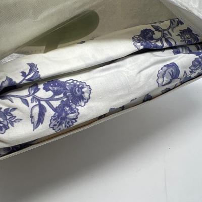 Rowley Twin Duvet Set & Ashwell Fitted Twin Sheet