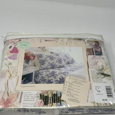 Rowley Twin Duvet Set & Ashwell Fitted Twin Sheet