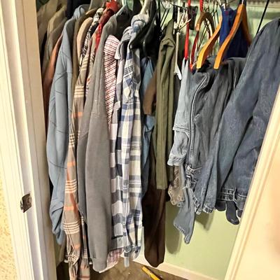 Lot 223 Men's Clothing