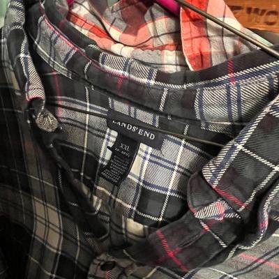Lot 223 Men's Clothing