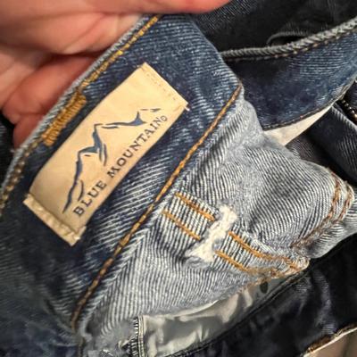 Lot 223 Men's Clothing
