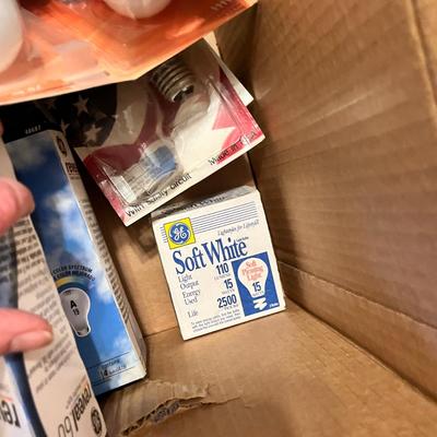 Lot 228 Box of light bulbs