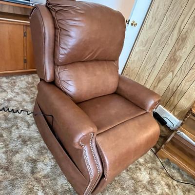 Lot 230 Lift Chair Recliner