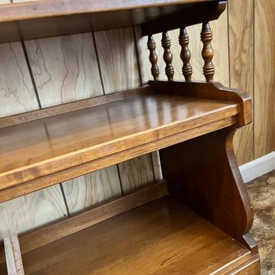 Lot 231 Ethan Allen side table
